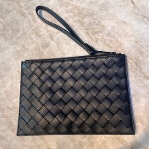 Bottega Veneta Intrecciato Leather Wrislet